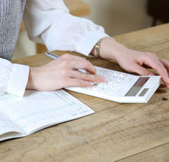 夫の年収が100万円ダウン「家計のピンチ」に抗う家族の戦い