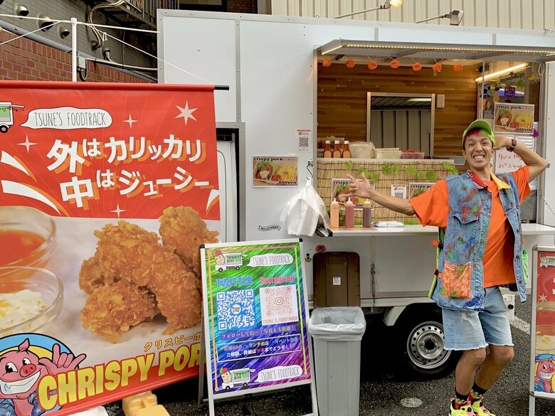 キッチンカー初出店はクリスピーポーク販売