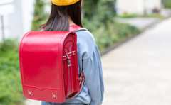 「知らない人にも挨拶しなさい」のリスク懸念…ママたちの本音