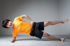 つらいデスクワーク肩こりに効く！簡単ストレッチ法