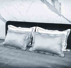 旦那の寝相に苦しめられる妻が編み出した防御策の数々