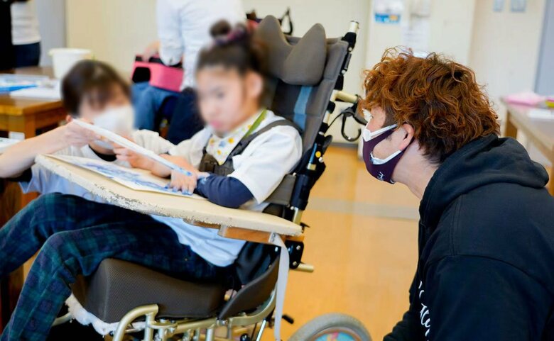 障害のある子どもたちとのアートプロジェクト