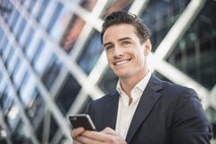 相談しても誰も信じてくれない〝外ヅラが良すぎる夫〟の浮気に苦しむ妻の孤独