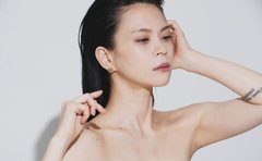 「白か黒だけじゃなくていい」デビュー後の重圧で自分を守る「鎧」を着ていた小柳ゆきが40代の今、達した心境