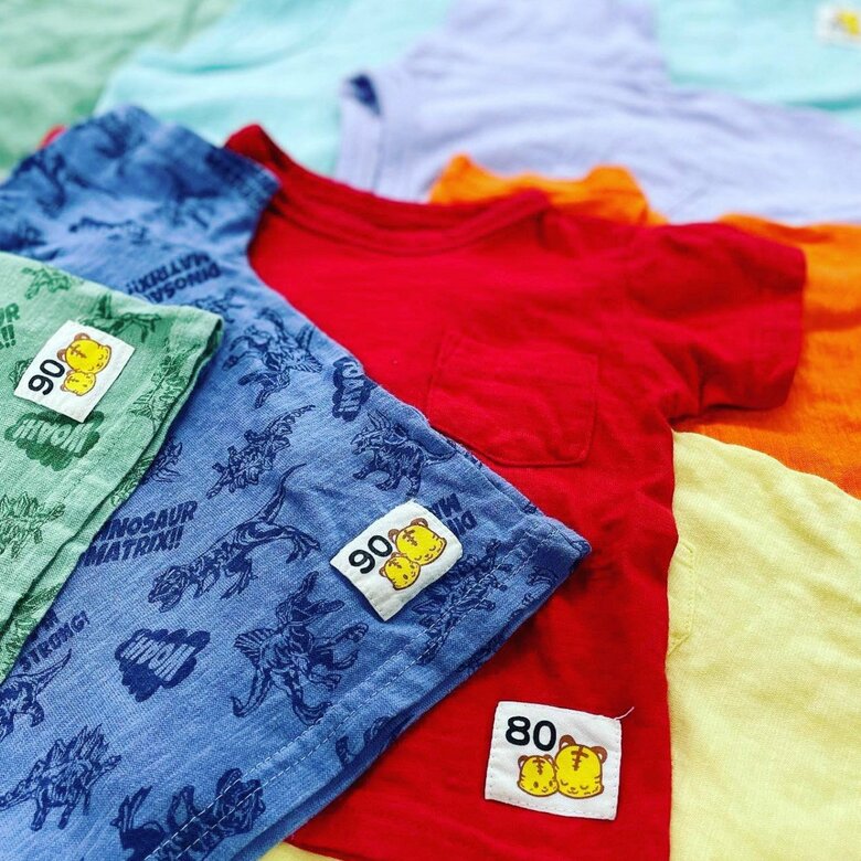 自社で製造したTシャツ。オリジナルのロゴでサイズもわかりやすい