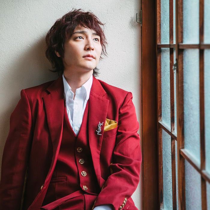 著書『中１、一人暮らし、意外とバレない』すがちゃん最高No.1（ぱーてぃーちゃん） ワニブックス刊、撮影／YOSHIHITO-KOBA