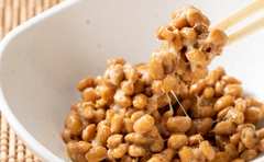 納豆混ぜる回数は何回がいい？栄養価が爆上がりする「最強の混ぜ方」