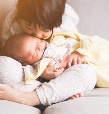 ２人目出産…子供の年齢差はいくつが理想？