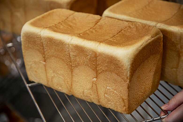 発酵が進んでいなかったときにできやすい角の「ホワイトライン」