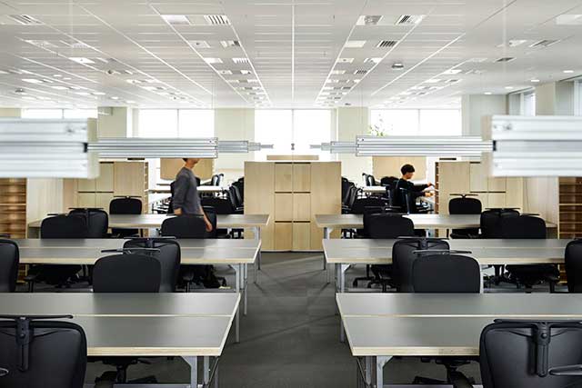 クリエイティブ執務フロア（9階）：このエリアにもコミュニケーション誘発のための工夫が見られる。