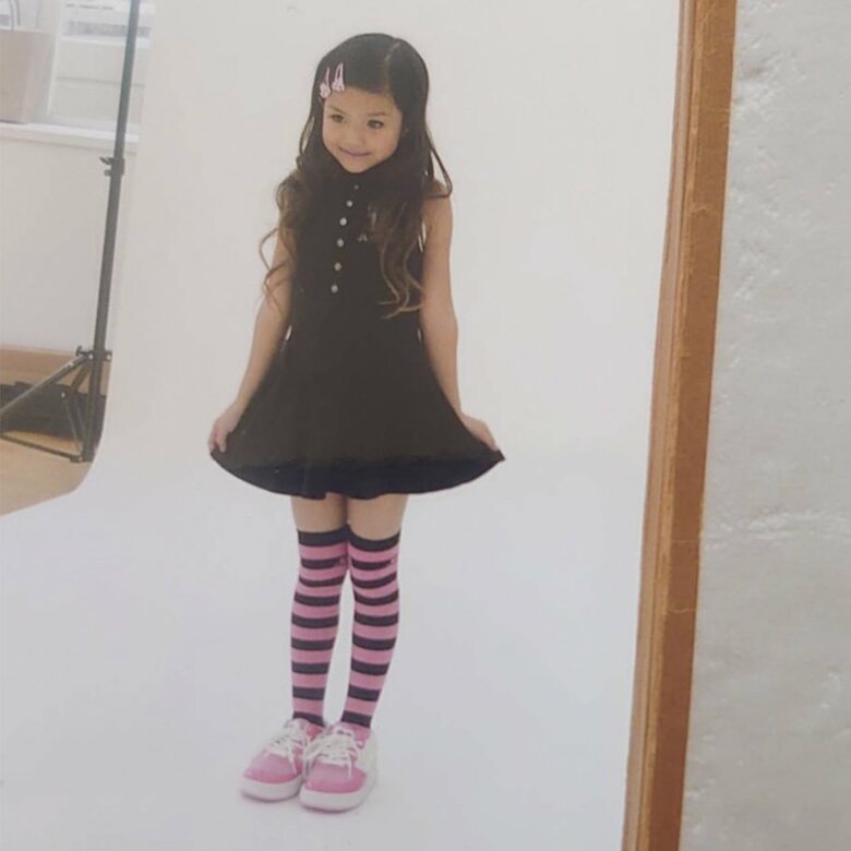 2006年、初めてのモデル撮影に挑む海音さん