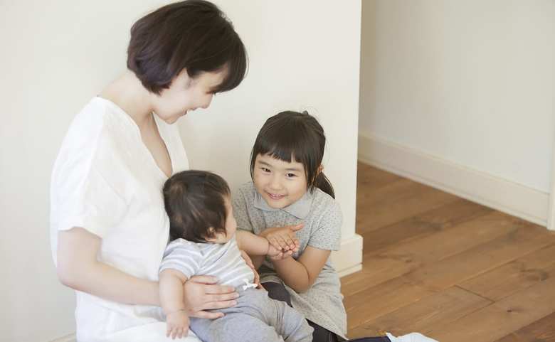 赤ちゃんと母子