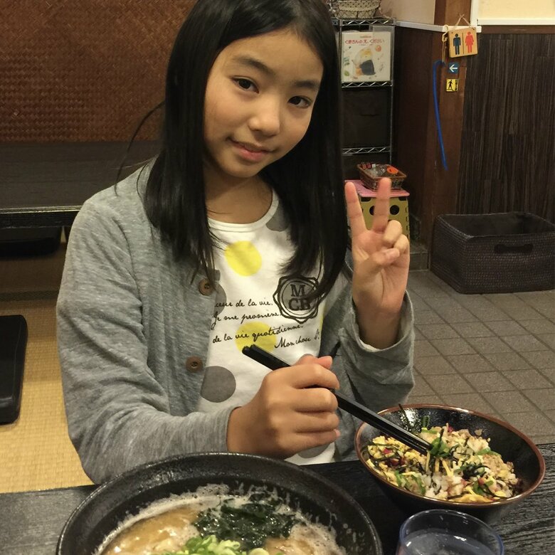 不登校時代。カフェ巡りが好きな母とランチへ