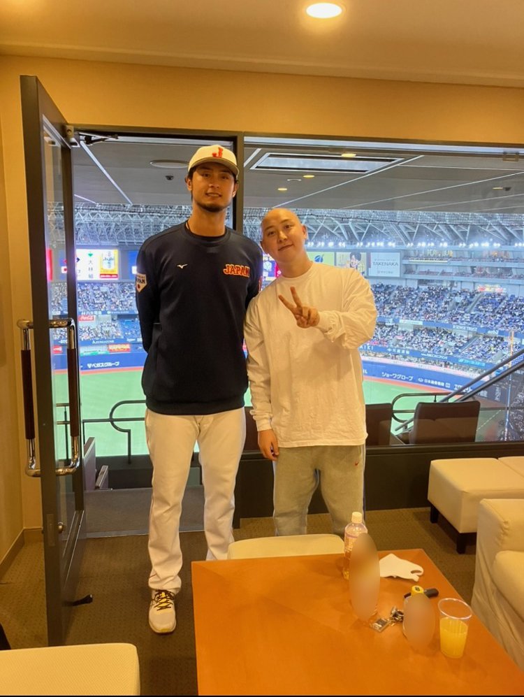 左・有さん、右・賢太さん