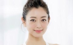 「見知らぬ男性から硫酸をかけられ」恐怖体験も経て18歳で2度目の芸能界に挑戦をした松本莉緒が「自分らしく生きるための新たな道をみつけるまで」