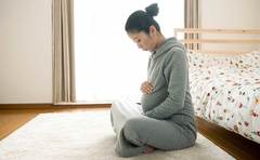 安産に効果あり？【マタニティヨガ】はいつからOKなのか