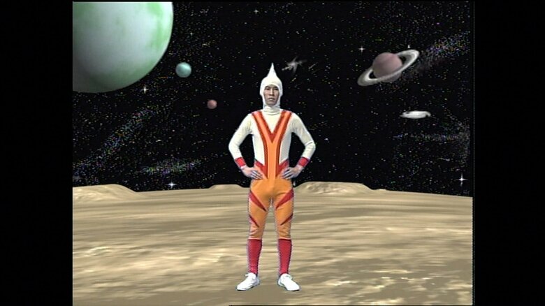 全身タイツの衣装も「若さとやる気で気にならなかった」という