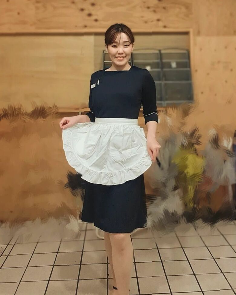 舞台『シアワセサンカ』結婚式場パントリーのリーダー役の衣装で