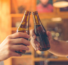 息子と飲むのが夢だった…義父から「お酒の勧め」ツラい下戸の胸中