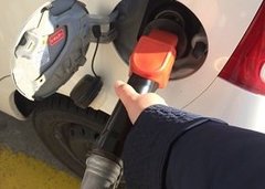 ガソリンスタンドで迷わない！給油の豆知識