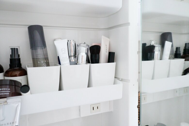 シンプルなプランターポットが細かいものの収納ケースに早変わり