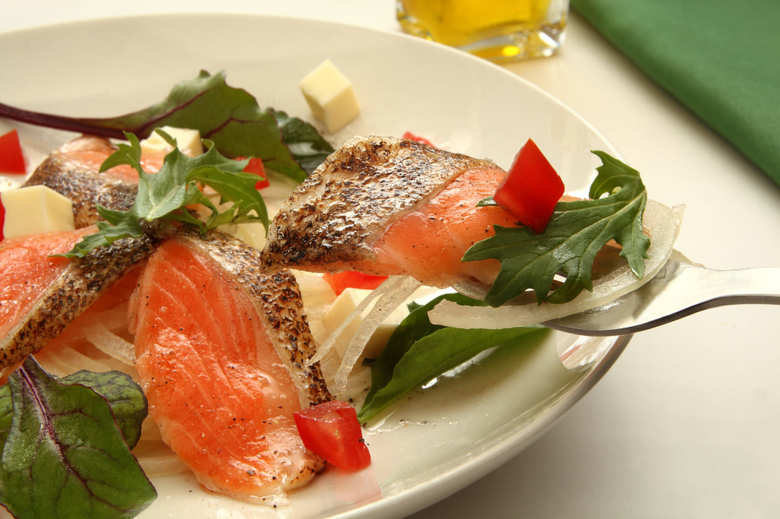 iStock.com/Lisovskaya