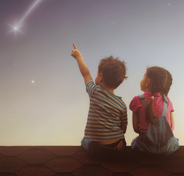 観月ありささん＆香取慎吾さんも！？意外な芸能界の幼馴染みコンビ