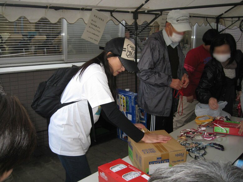 東日本大震災では動物と人へ物資支援を行った