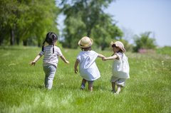 扶養する子ども3人以上で大学無償化「人数で制限してほしくない」「全員を対象にしてほしい」子育て世帯の声　専門家「目の前ですぐありがたみがある政策を」