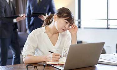 「目の前の仕事に集中できないとき」時間管理の専門家が伝える、今すぐ改善すべきこと