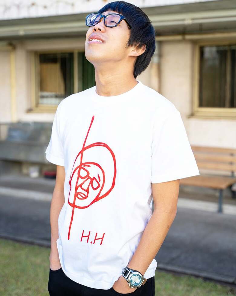 妻はピアノの先生と語るひょっこりはんさん