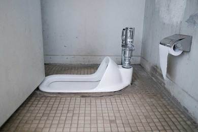 和式トイレの使い方の練習…遠足前にどうする!?ママたちの体験談｜CHANTO WEB