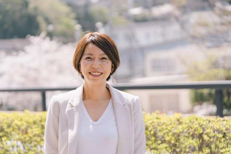 尾崎えり子さん