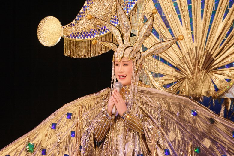 ペガサスの衣装にて。衣装の重さは最大級