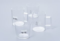 「文字が変わった!?」画期的なグラスに42万いいね「…凄い発想だ」