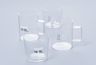 「文字が変わった!?」画期的なグラスに42万いいね「…凄い発想だ」