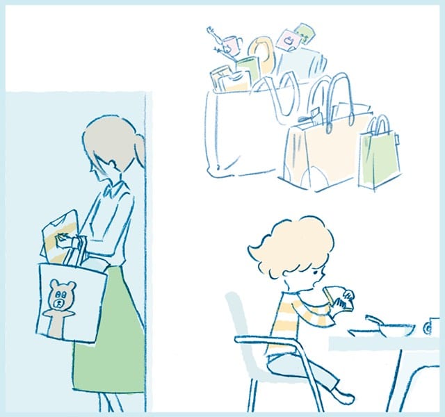 登園の準備中に一人で食事する子ども