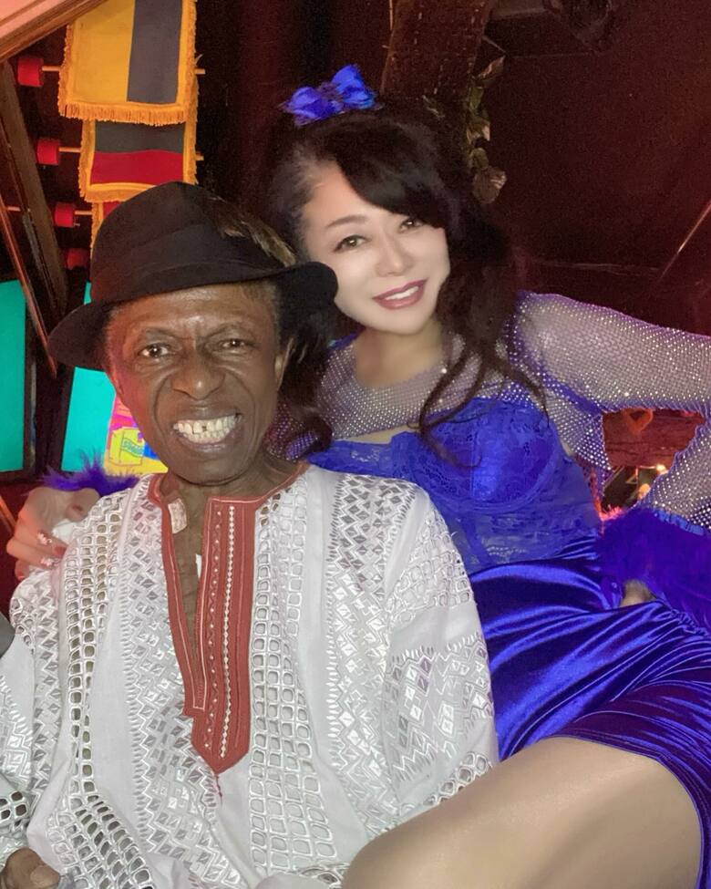 ラテンの血が騒ぐ!?当時75歳（現在は77歳）のサンコンさんとディスコでフィーバー