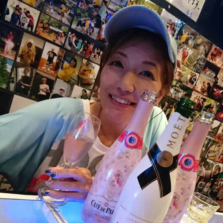 経営していたお店で。美人ママとしてよくメディアにとりあげられた