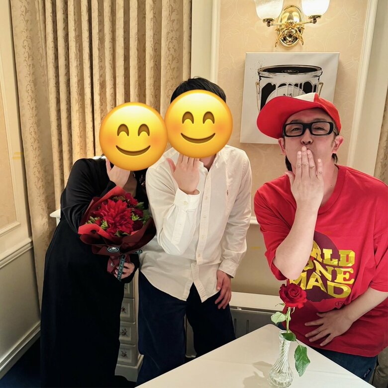 謝罪代行で「6年つき合っていてプロポーズが遅くなっちゃって、あーいとぅいまてーん」