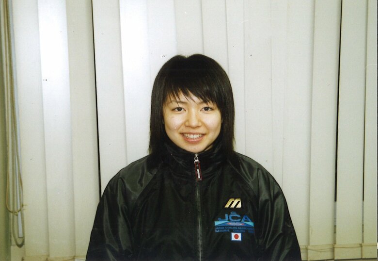 本格的にカーリングに打ち込んでいた15歳の頃の本橋さん。フレッシュな笑顔は現在も変わらず
