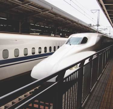 新幹線の最速時速は!?進化する憧れの乗り物の未来