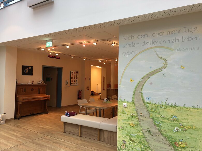 壁のイラストも優しい雰囲気