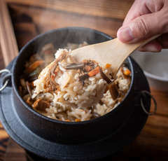 相葉雅紀さんも絶賛!?あのチーズダッカルビが釜飯に「見てるだけでお腹減る」