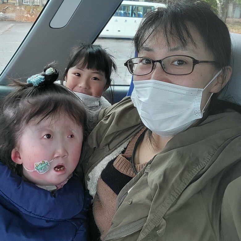 晴琉さんと妹、小原さんで外出中