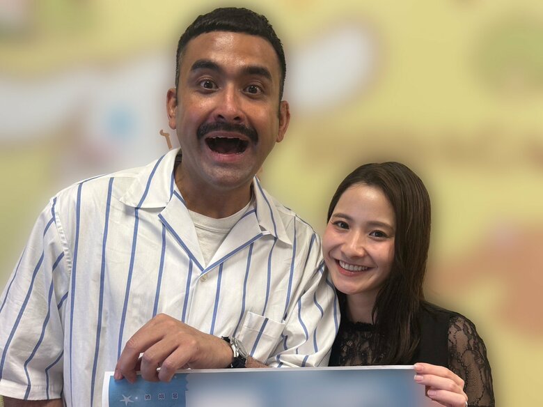 「晴れて夫婦になった日」婚姻届を出した日の初々しい2ショット