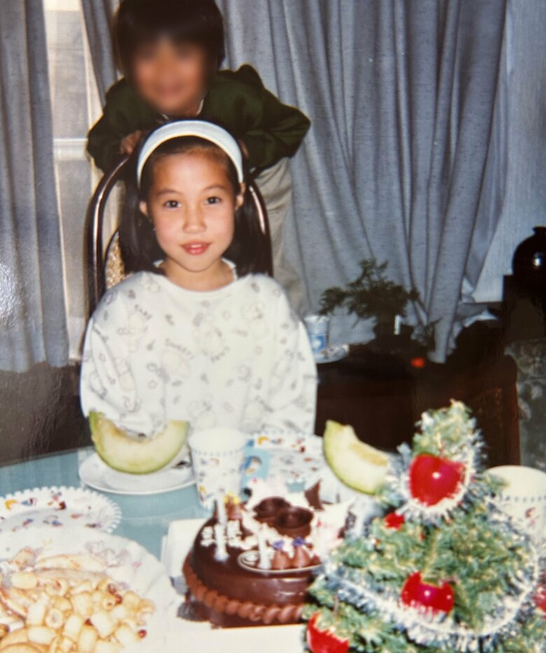 2歳下の弟と10歳の誕生日を祝う福田さん