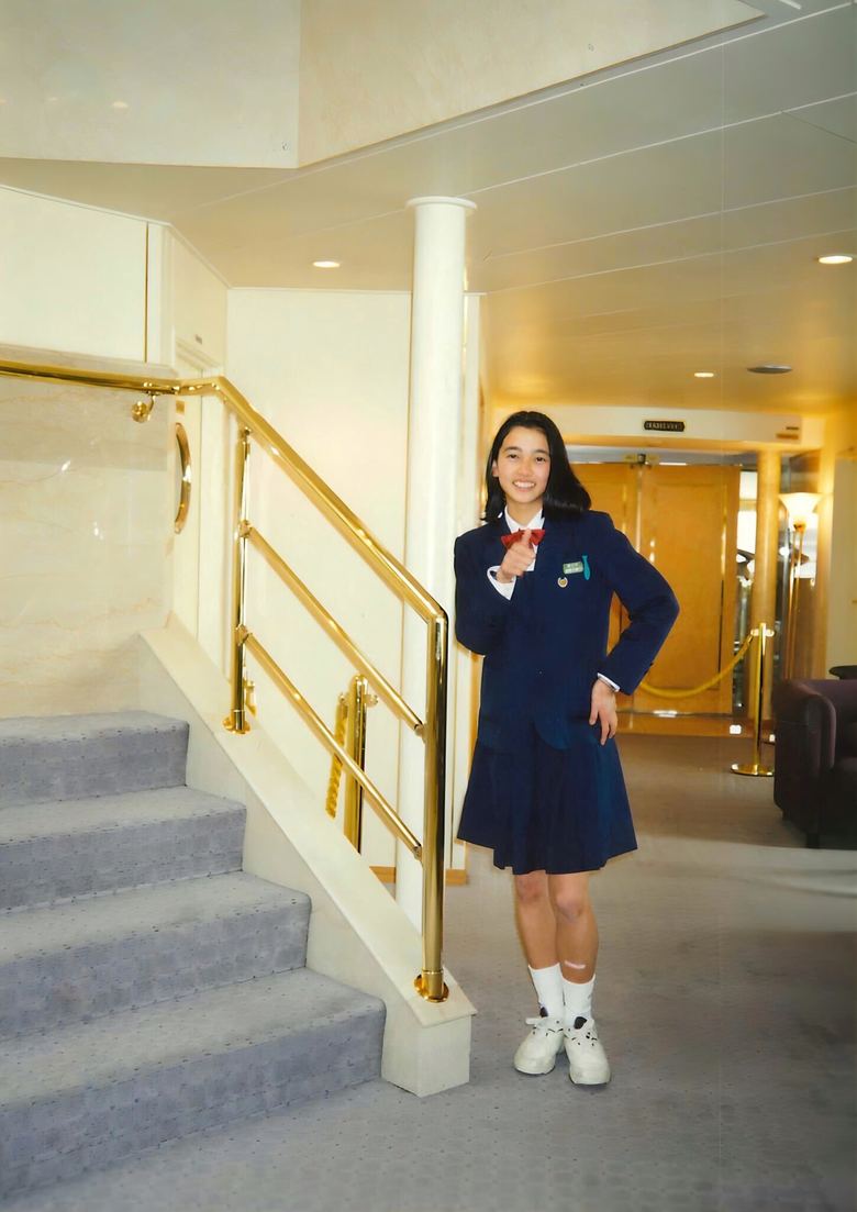 まだ髪を切る前の高校時代の遠藤さん。ロングヘアも新鮮です