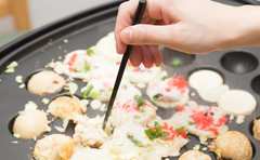 もはや職人の域!?蒼井優さんのたこ焼き愛が深すぎる「生地は前日に作らないと…」