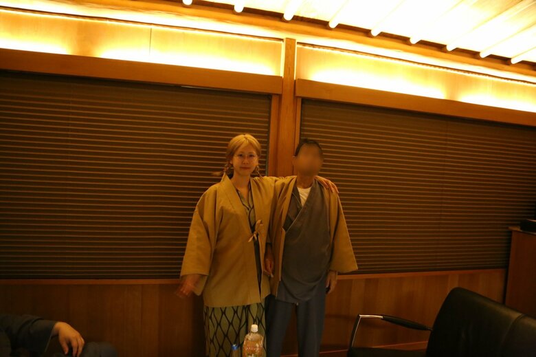 家族恒例の「背比べ」でいつも競い合っていたお父さんと大家さん